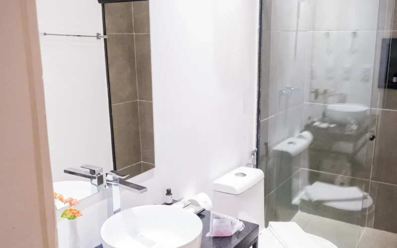 Suite 141 standard (10)