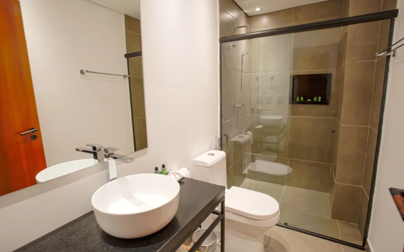 Suite 141 standard (6)