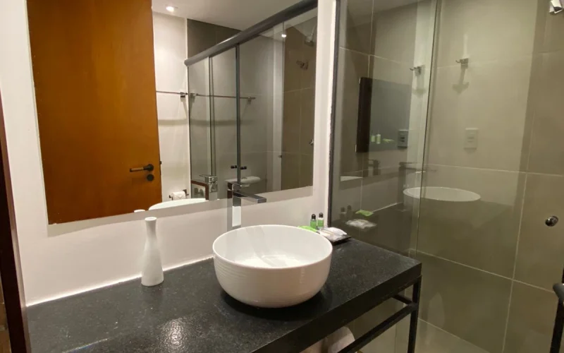 Suite 142 standard (1)