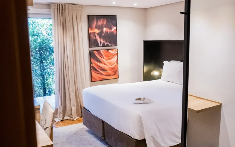 Suite 142 standard (8)